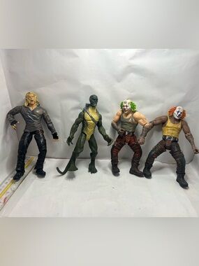 Lot of 1:12 comic book villains sabre tooth